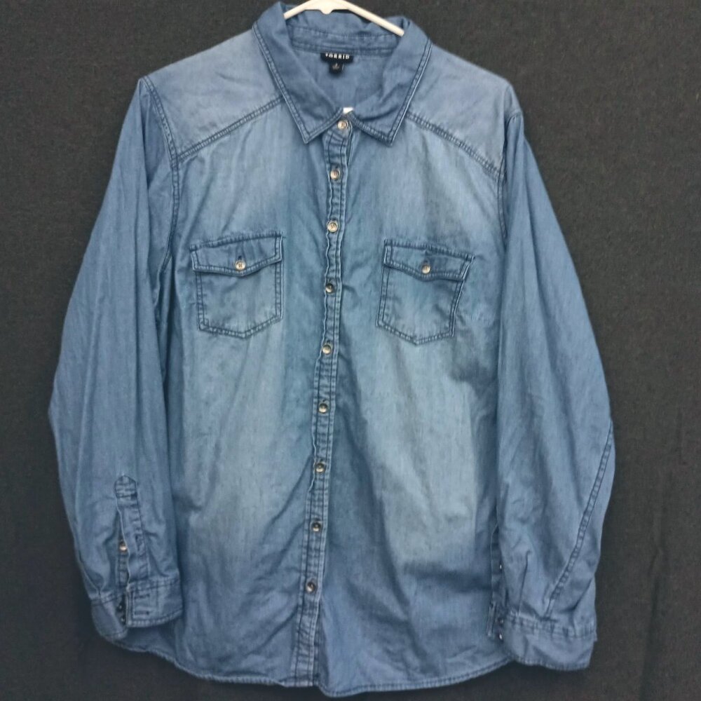 Torrid Denim Taylor Long Sleeve Shirt Womens 2 2X Blue Plus Size Workwear Chore